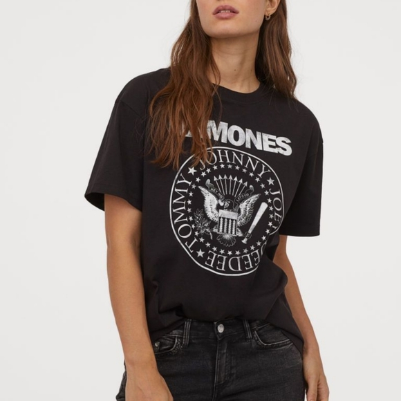 H&M Tops - H&M Ramones Oversized tee size Large